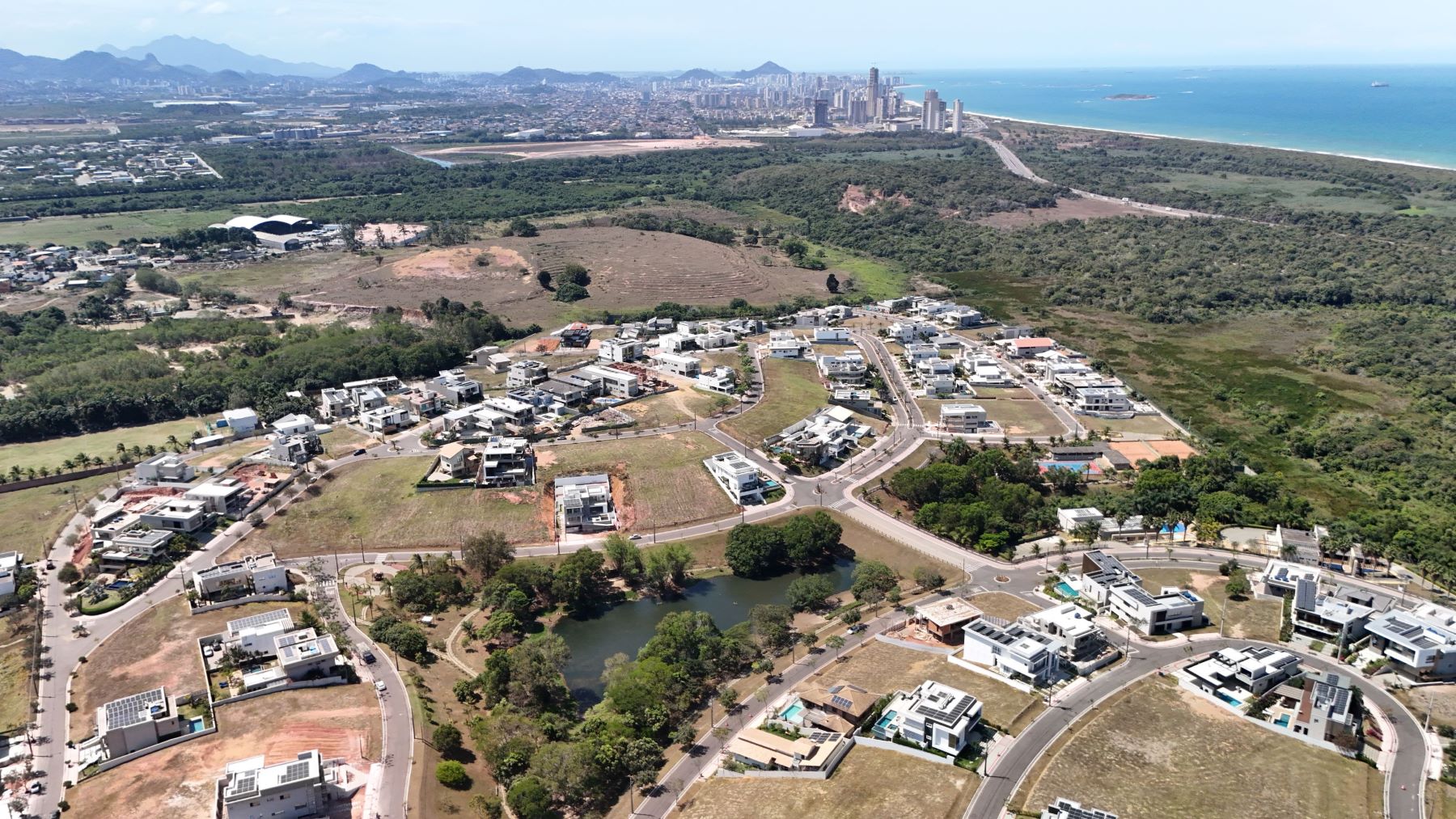 Loteamento alto padrão Galwan Riviera Park